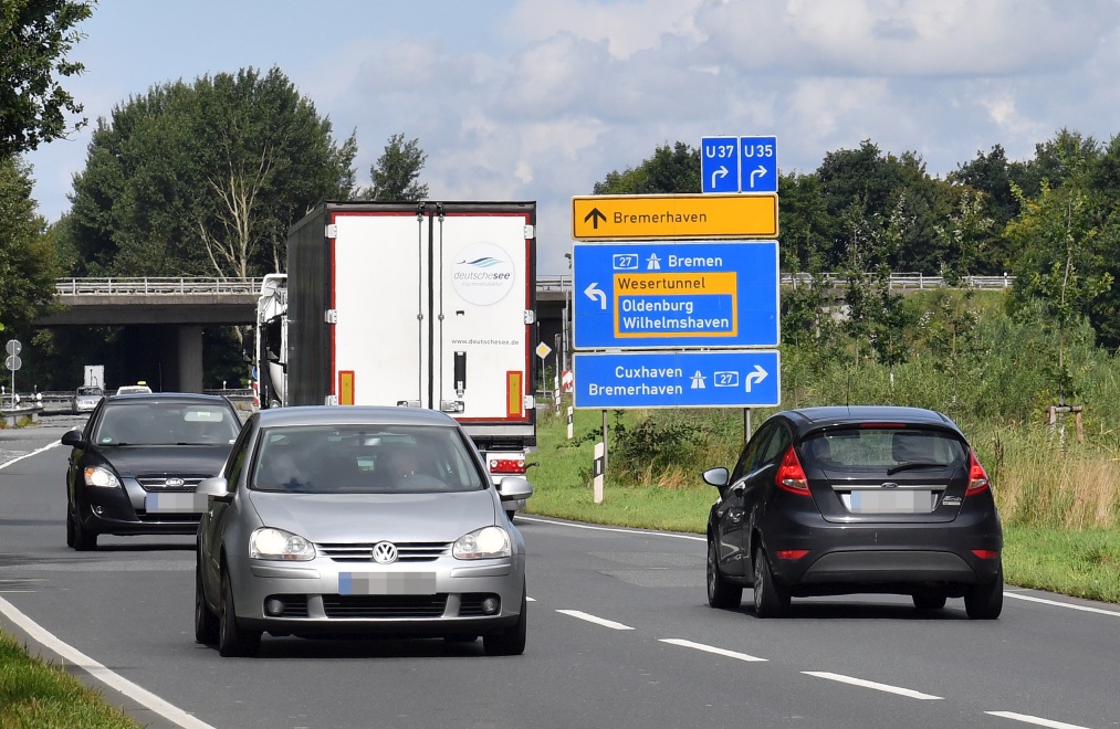Anschluss A 27 Bremerhaven-Süd von der L135 aus.