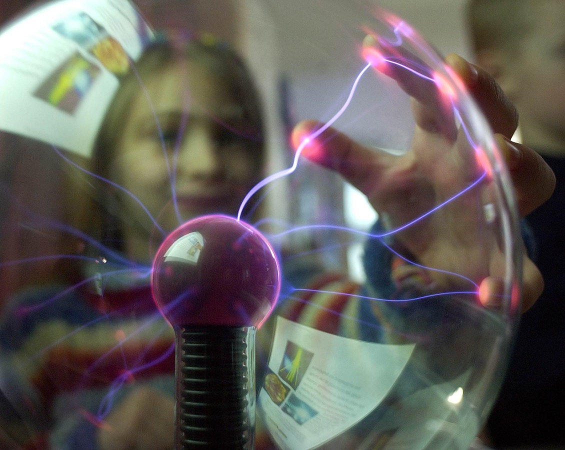 Plasmakugel Phänomenta Bremerhaven