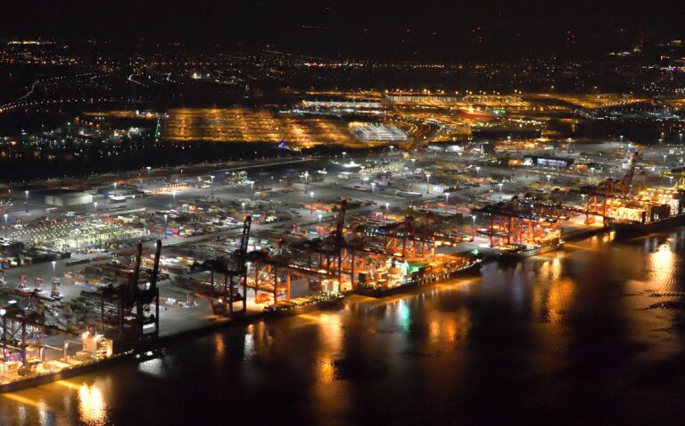 Container Terminal Eurogate LED - Beleuchtung