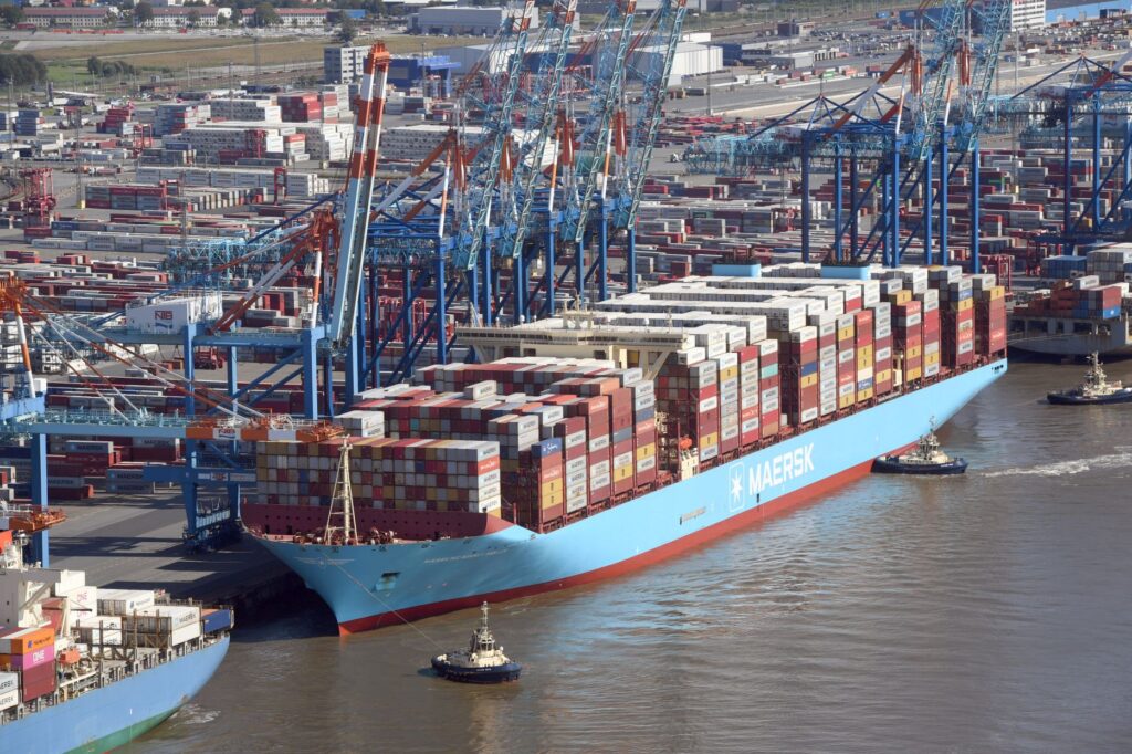 Die Maersk-Tochter APM Terminals und Eurogate wollen eine Milliarde Euro in das Containerterminal in Bremerhaven investieren.
