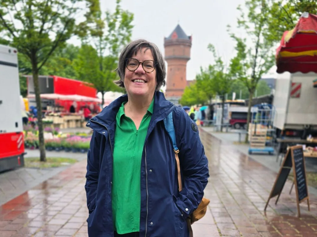 Judith Zimmermann ist gerne auf dem Wochenmarkt in Geestemünde zum Einkaufen und Schlendern.