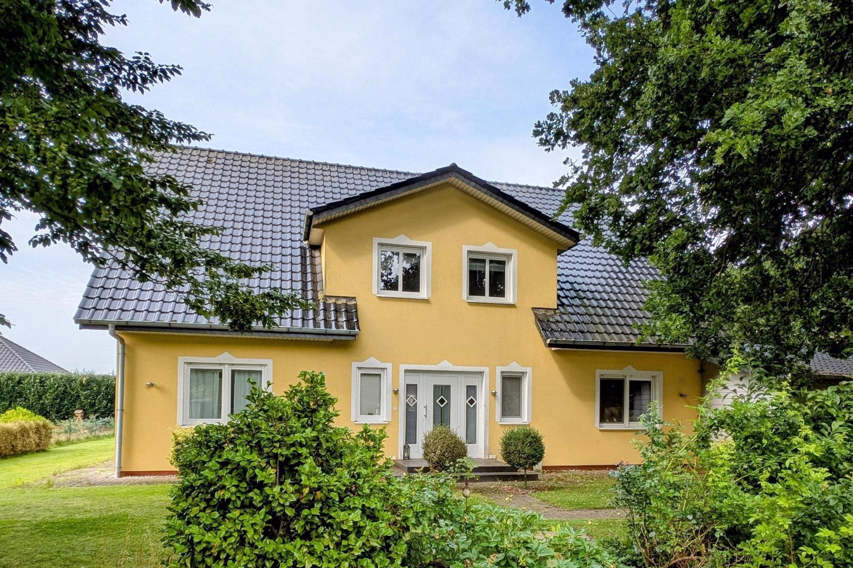 Straßenansicht