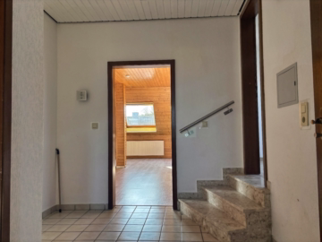 Mehrgenerationen-Haus – Split-Level in Schiffdorf - Diele DG (43898)