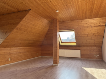 Mehrgenerationen-Haus – Split-Level in Schiffdorf - Wohnzimmer DG (43908)