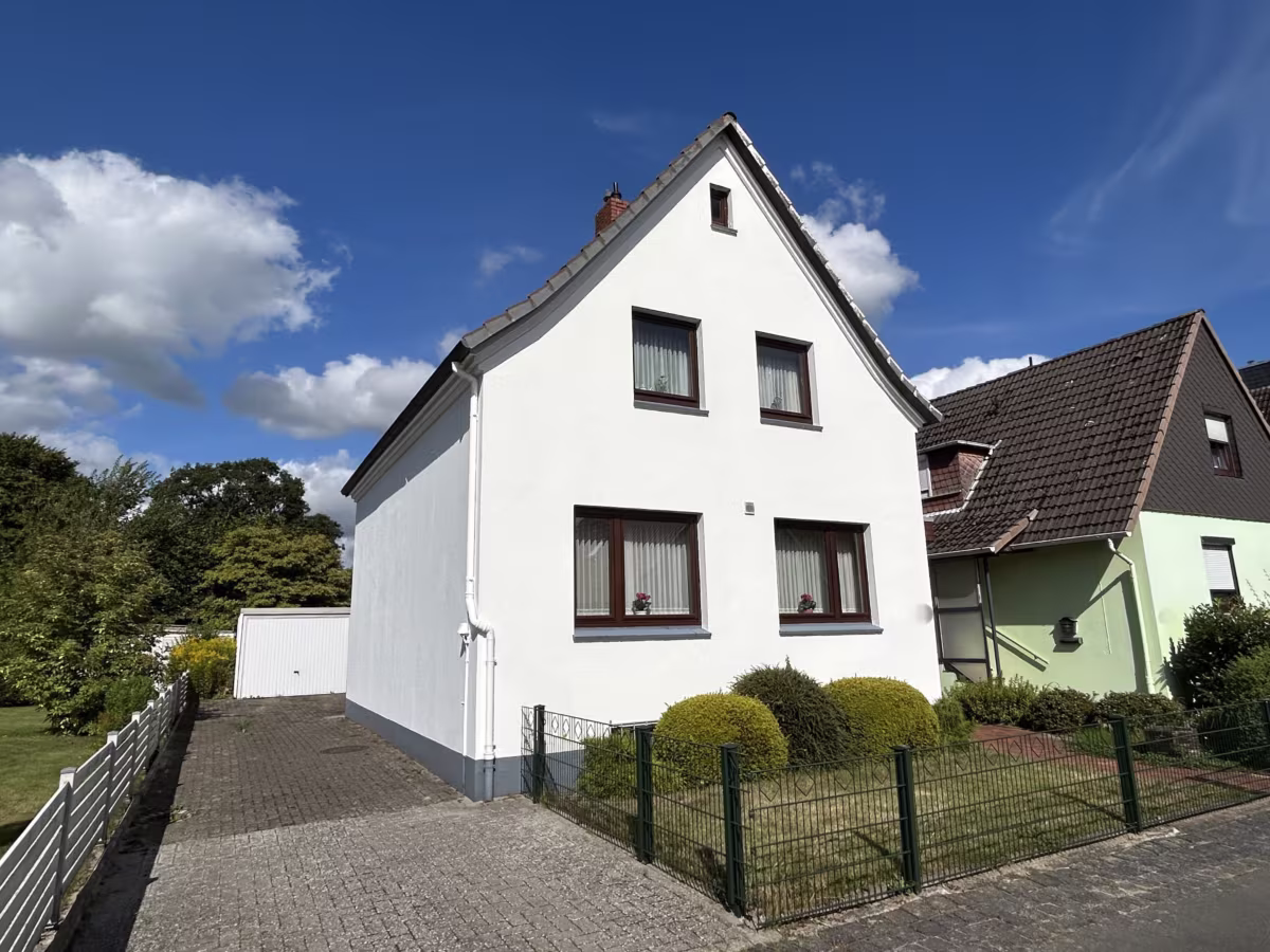 Straßenansicht