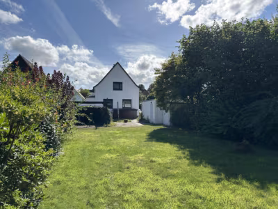 Omas Häuschen in beliebter Lage - Gartenansicht (84837)