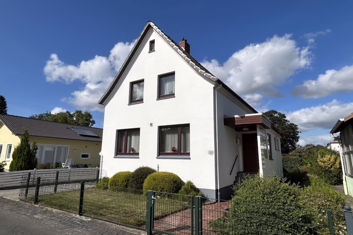 Straßenansicht