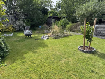Kernsanierte Immobilie mit Garten - Garten (72698)