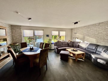 Gepflegtes Eigenheim mit Wohlfühlfaktor - Wohnzimmer (49478)