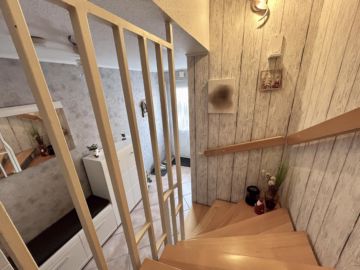 Gepflegtes Eigenheim mit Wohlfühlfaktor - Treppe (49485)