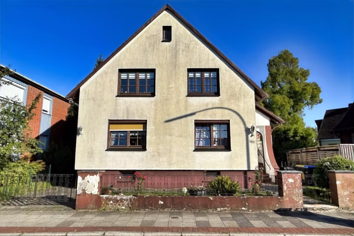 Straßenansicht