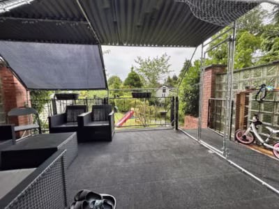 Vermietetes ZFH mit Mini-Bungalow im Garten - Terrasse EG (81171)