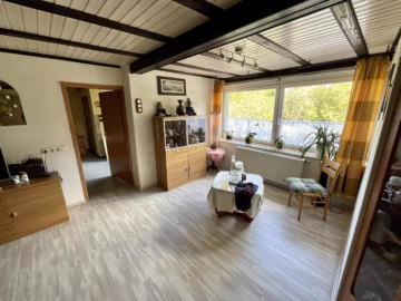 Großzügiges Einfamilienhaus mit großem Grundstück - Wohnzimmer DG II (43092)