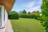 Blick in den Garten - Einziehen oder Vermieten in begehrter Lage