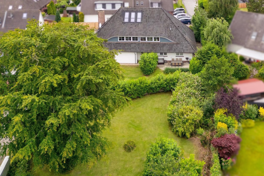 Gartenansicht und Bauplatz