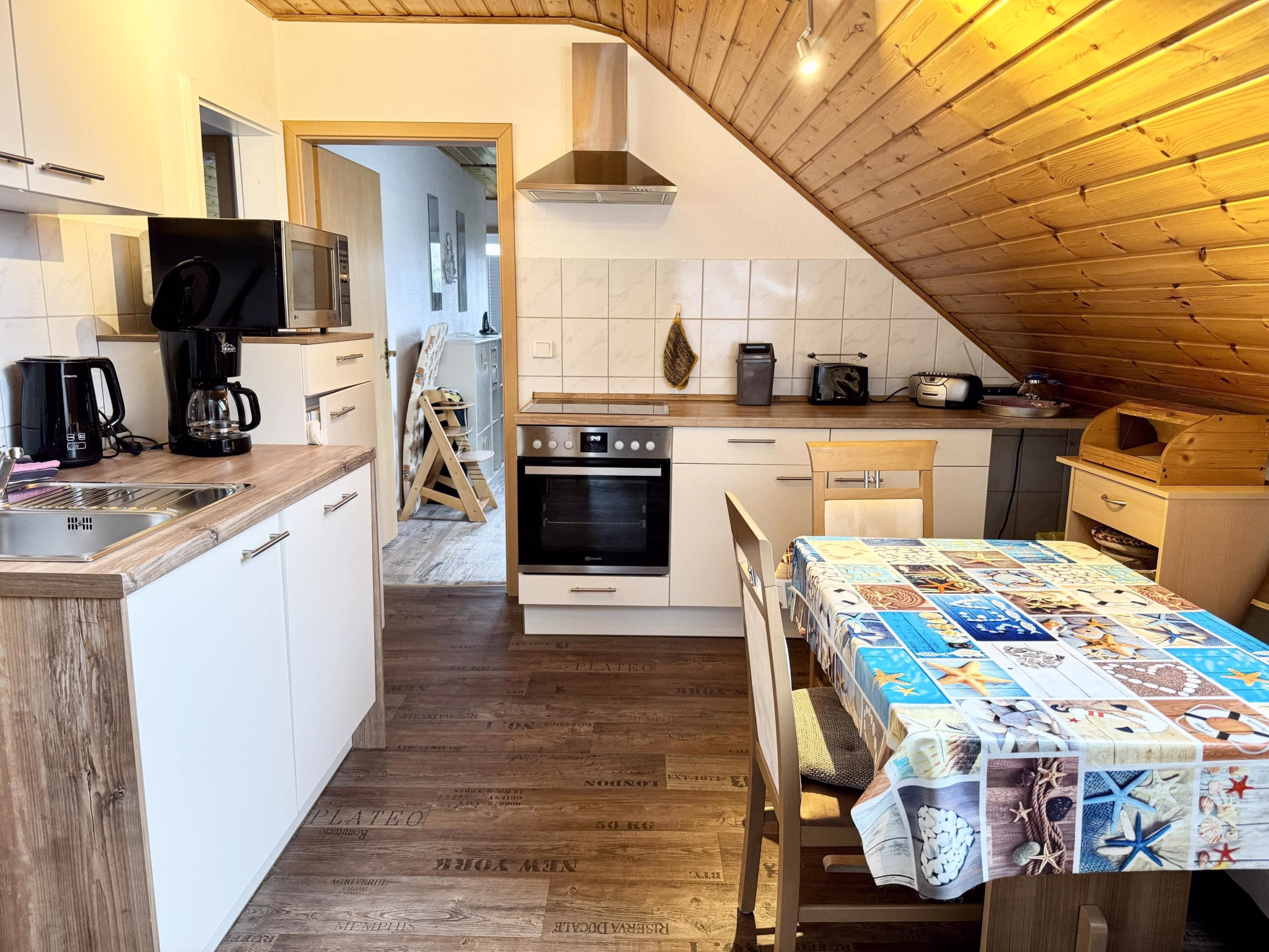 Küche Ferienwohnung DG