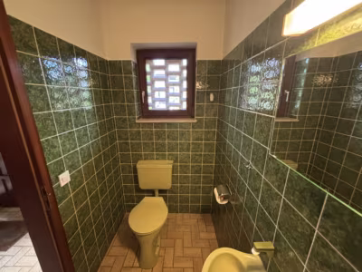 Winkelbungalow im Fehrmoor mit 6 Zimmern & Keller - Gäste-WC (79709)