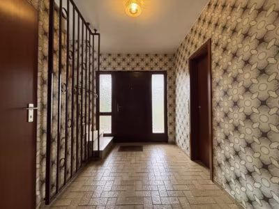 Winkelbungalow im Fehrmoor mit 6 Zimmern & Keller - Diele (79710)