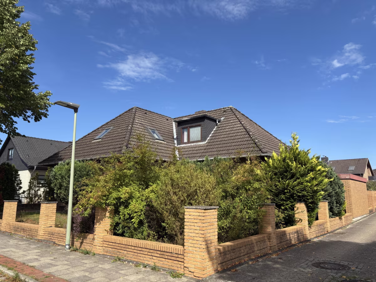 Eckansicht Straße & Stichweg