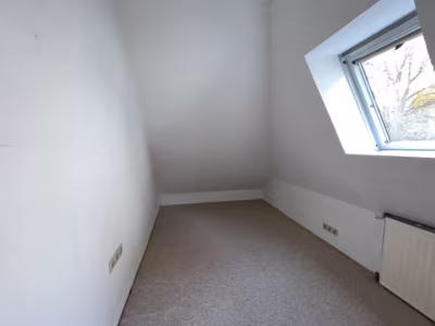 Großzügiges EFH in beliebter Lage - Begehbarer Kleiderschrank (92124)