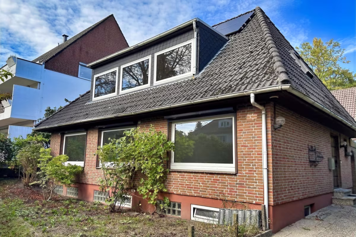 Straßenansicht