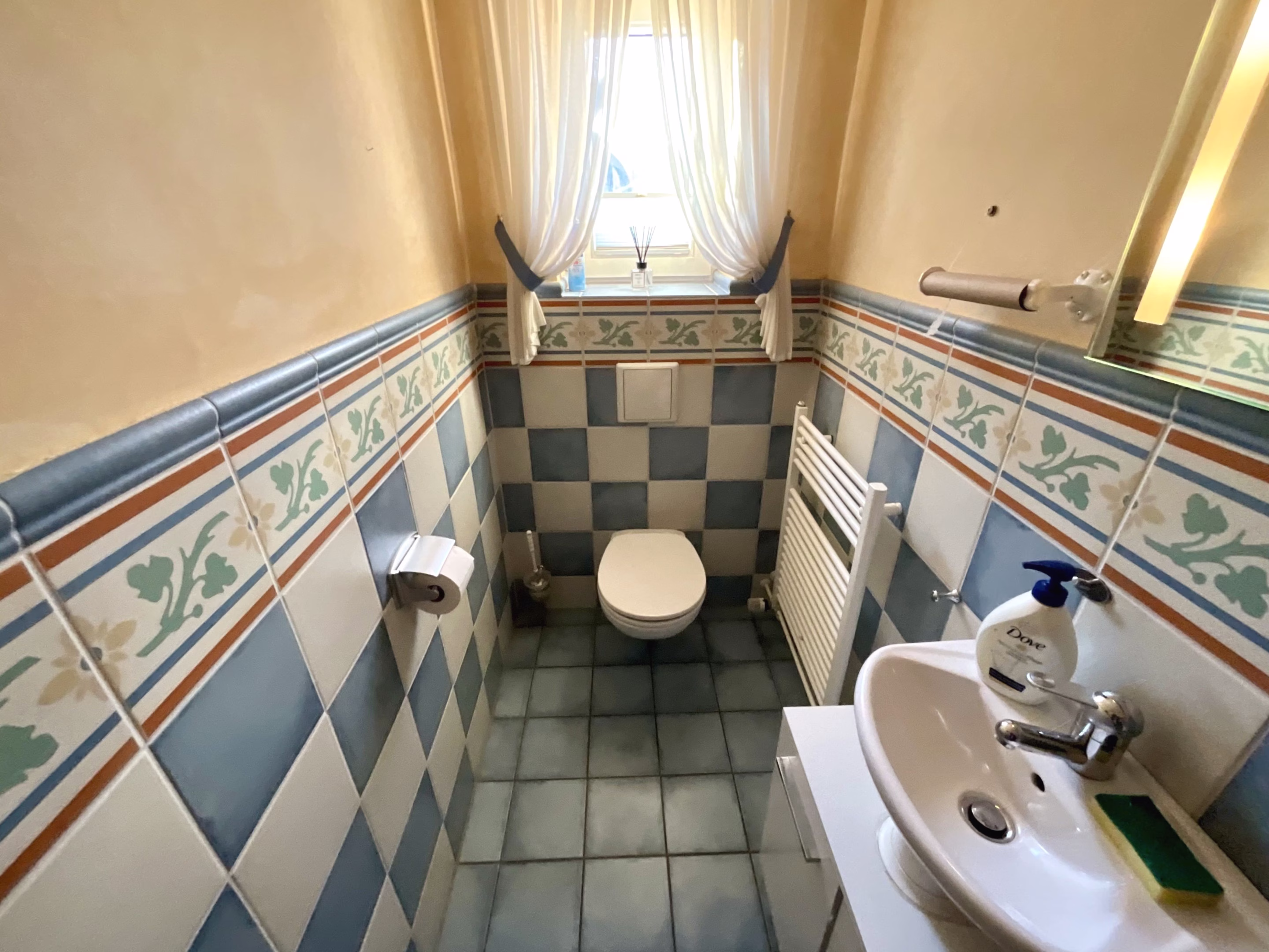 Gäste-WC EG