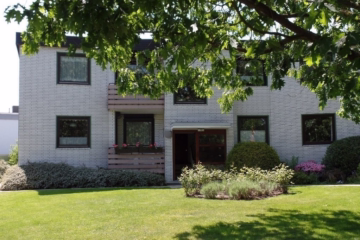 Wohnen in Bremerhaven – 64 m² mit Balkon und Ruhe - Hauseingang (42636)
