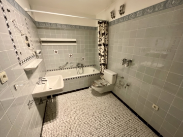 Wohnen in Bremerhaven – 64 m² mit Balkon und Ruhe - Bad (42644)