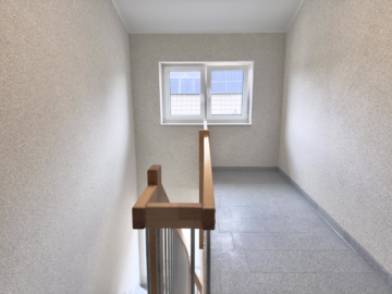 Erstbezug! Eigentumswohnung in beliebter Lage - Flur OG (61577)
