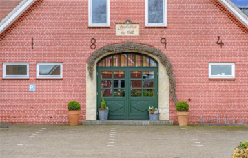 Feiern, Genießen, Wohnen: Gastronomie m. 5 Wohng. - Gastlichkeit seit 1862 (42670)