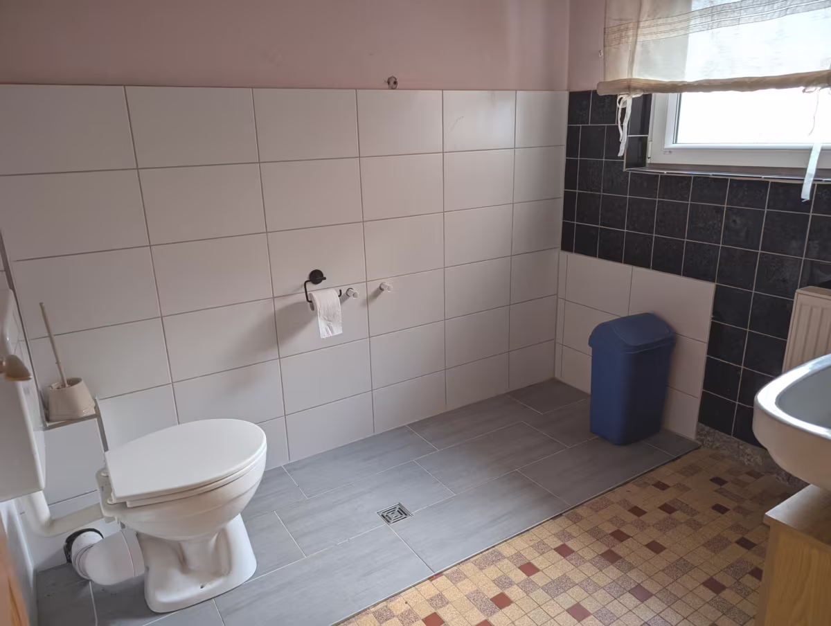 WC EG