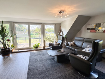 Landwirtschaftlicher Betrieb in Hollnseth - Wohnzimmer OG (35560)