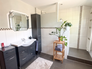 Landwirtschaftlicher Betrieb in Hollnseth - Badezimmer OG (35575)