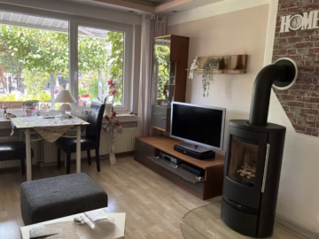 Idyllisches Einfamilienhaus - Wohnzimmer (69720)