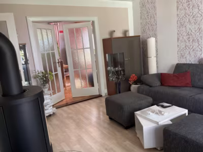 Idyllisches Einfamilienhaus - Wohnzimmer (85725)