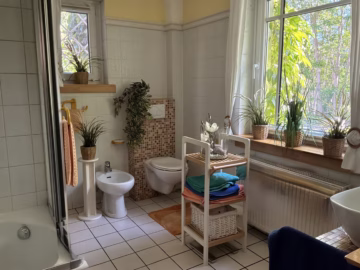 Idyllisches Einfamilienhaus - Bad EG (69724)