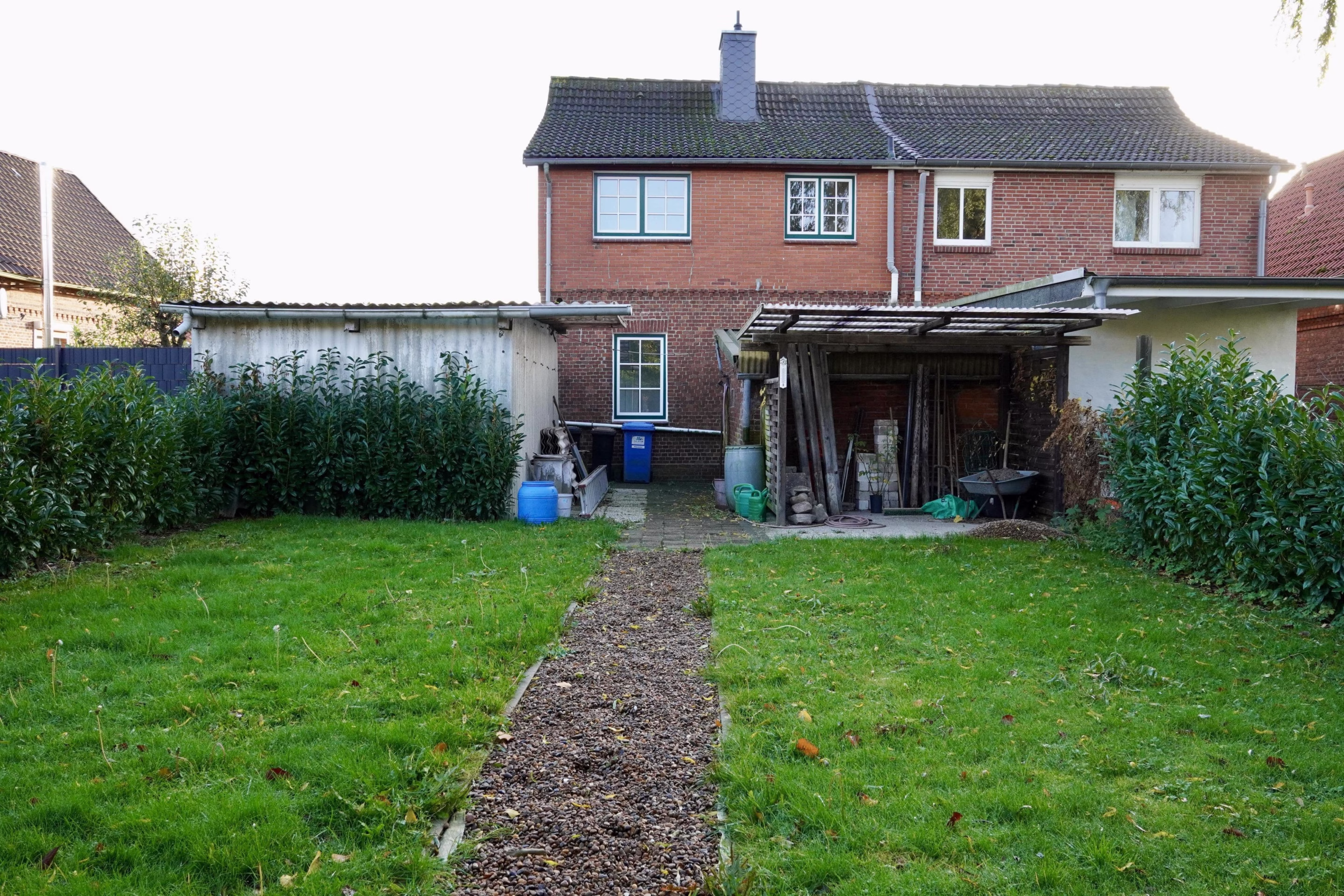 Blick aus dem Garten