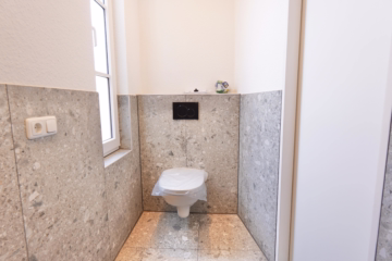 Saniert und bereit zum Einzug - Badezimmer (43721)