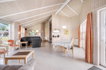 Exklusives Poolhaus im Wasser- und Landschaftspark - Wohnbereich (64299)