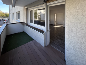 Mal eben runter zum Markt – 4 Zimmer & 2 Balkone - Balkon Neumarktseite (50001)