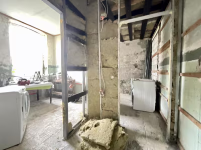 Einmalig: 3 Gebäude auf rd. 7.000 m² Grundstück - Haus 1 - Raum 3 (93248)