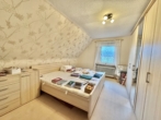 Dachgeschoss Elternzimmer - Siedlungshaus in idyllischer Lage