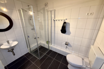 Chancen erkennen & nutzen – Zweifamilienhaus - Bad Appartement (47029)