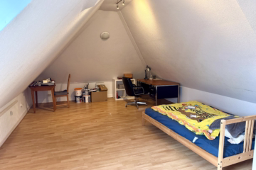 Chancen erkennen & nutzen – Zweifamilienhaus - Dachboden (47031)