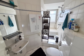 Chancen erkennen & nutzen – Zweifamilienhaus - Gäste-Duschbad Dachgeschoss (47026)