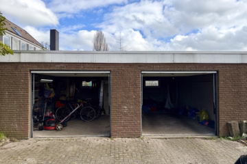 Chancen erkennen & nutzen – Zweifamilienhaus - Garagenansicht (47032)