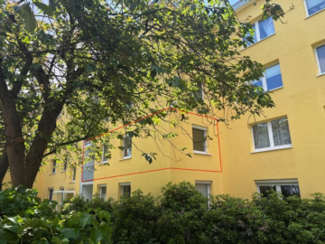 4-Zimmer-ETW in Mitte, 2 Balkone & Blick ins Grüne - Straßenansicht (77574)