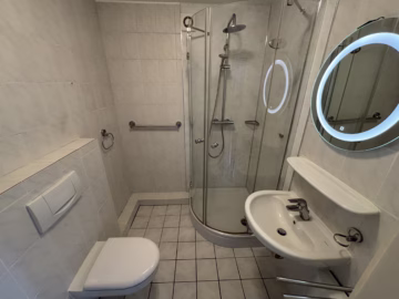 ETW mit Fahrstuhl & 2 Loggien im Hochschulquartier - Duschbad (70487)