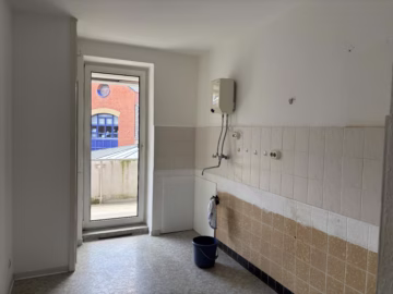 ETW mit Fahrstuhl & 2 Loggien im Hochschulquartier - Küche Ansicht 1 (70489)