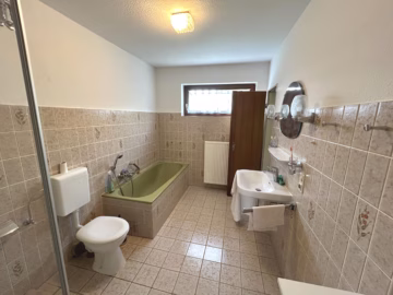 Ein Zuhause für die große Familie - Bad en Suite (77121)